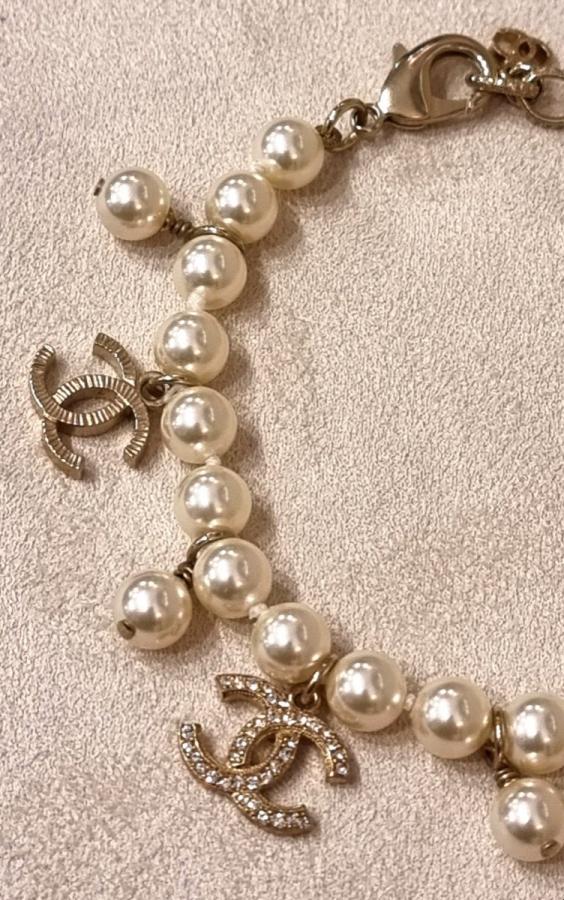 Chanel pearl bracelet on sale 2019